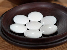 Load image into Gallery viewer, #C517 - Size 28 Go Stones (Slate &amp; Shell) and Go Bowls (Chestnut) Set