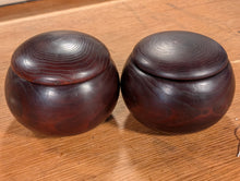 Load image into Gallery viewer, #C517 - Size 28 Go Stones (Slate &amp; Shell) and Go Bowls (Chestnut) Set