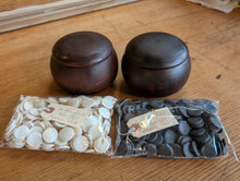 Загрузите изображение в средство просмотра галереи, #C530 - Antique Slate &amp; Shell Set - Chestnut Bowls - Japanese Clamshell