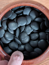 Загрузите изображение в средство просмотра галереи, #C533 - Size 28 Slate and Shell (suwabute) Go Stones and Go Bowls (Kaishi quince) Set
