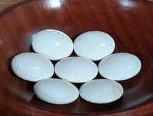 Загрузите изображение в средство просмотра галереи, #C533 - Size 28 Slate and Shell (suwabute) Go Stones and Go Bowls (Kaishi quince) Set