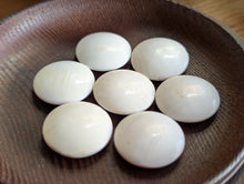 Load image into Gallery viewer, #C537 - Size 22 Go Stones (Slate &amp; Shell) and Go Bowls (Chestnut) Set