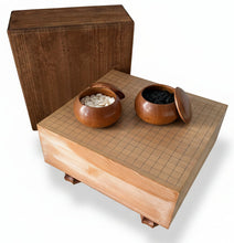 Load image into Gallery viewer, #J5410488 - 17cm Floor Board Set - Shinkaya - Tenchi-masa Cut - Slate &amp; Shell - Cherry Bowls - Free FedEx Shipping