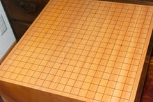 Загрузите изображение в средство просмотра галереи, #J4722399 - 17cm Floor Board - Cho Chikun Autograph - Katsura - Bonus Meijin Fan - Free Airmail Shipping