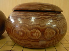 Load image into Gallery viewer, #J214971 - 17.5cm Floor Board Set - Shinkaya - Tenchi-masa Cut - Chestnut Bowls - Size 31 Slate &amp; Shell - Free FedEx Shipping