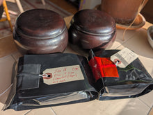 Load image into Gallery viewer, #C451 - Size 18 Slate &amp; Shell Set - Japanese Clamshell - Rosewood Bowls