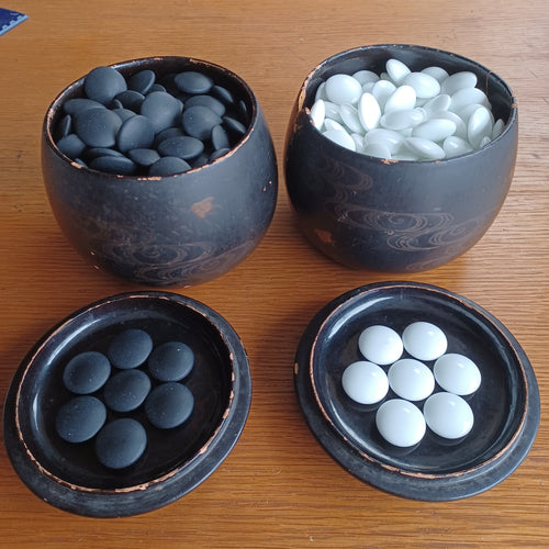 Size 30 Go Stones and Go Bowls Set - Antique Black and Gold Lacquered Bowls - Glass Stones - #C109
