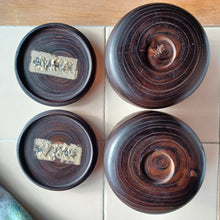 Load image into Gallery viewer, #C179 Size 15 Go Stones and Go Bowls Set - Medium - Honinbo Style - Slate &amp; Japanese Clamshell