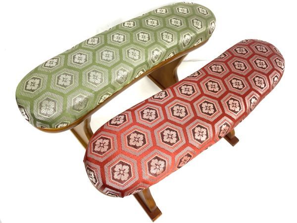 #146175 -  Armrests (2) for Floor Boards - Red and Green - Showa Retro Style - Accessory - Free Airmail Shipping (see description)